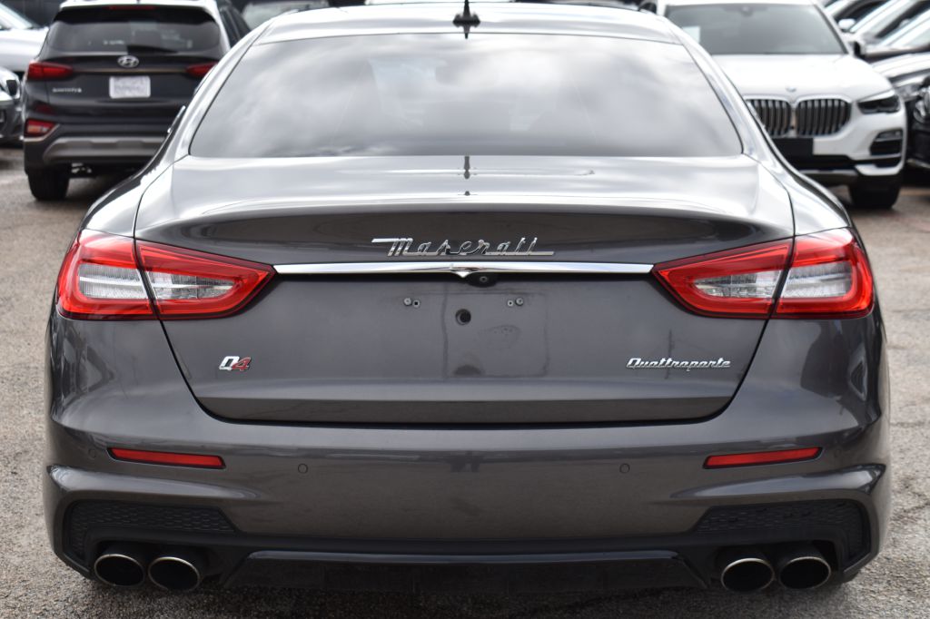 Maserati Quattroporte 2017 Maserati Quattroporte ZAM56RRS1H1231715