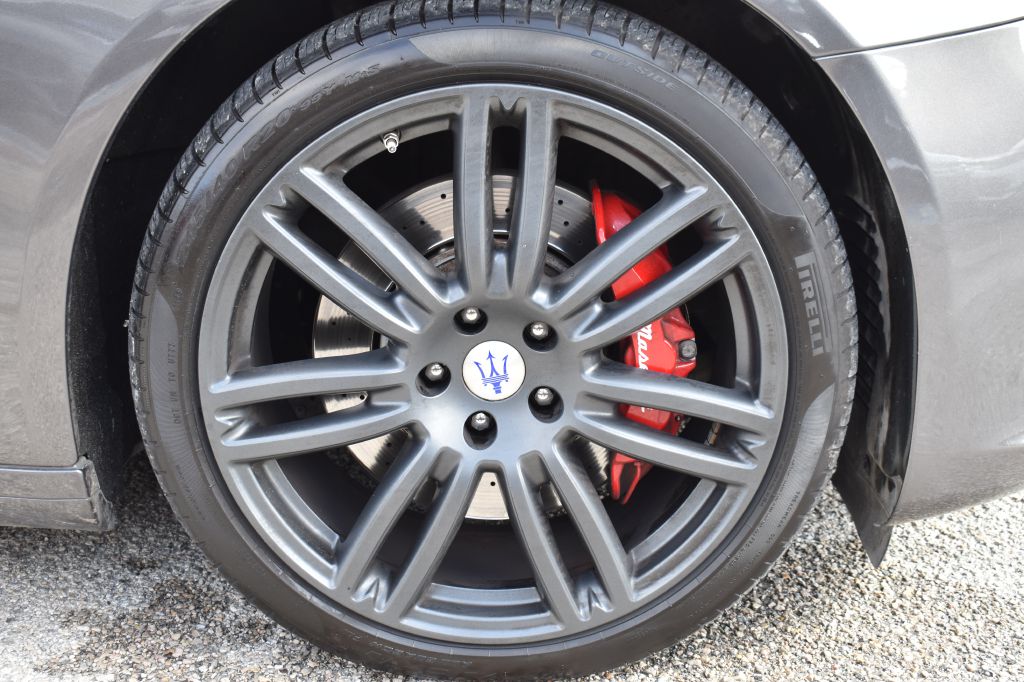 Maserati Quattroporte 2017 Maserati Quattroporte ZAM56RRS1H1231715
