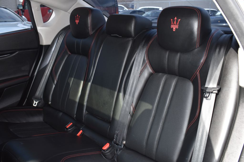 Maserati Quattroporte 2017 Maserati Quattroporte ZAM56RRS1H1231715