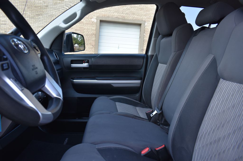 Toyota Tundra 2WD 2017 Toyota Tundra 2WD 5TFRW5F17HX212528
