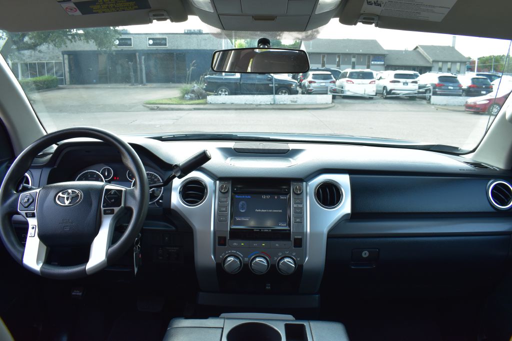 Toyota Tundra 2WD 2017 Toyota Tundra 2WD 5TFRW5F17HX212528