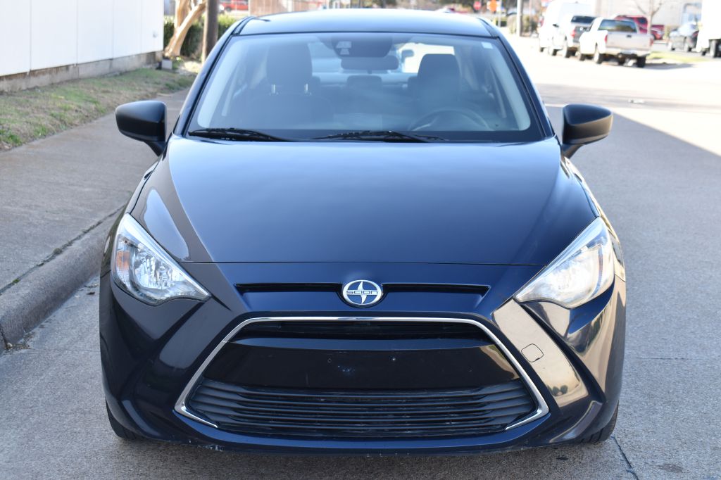 Scion iA 2016 Scion iA 3MYDLBZV1GY125125