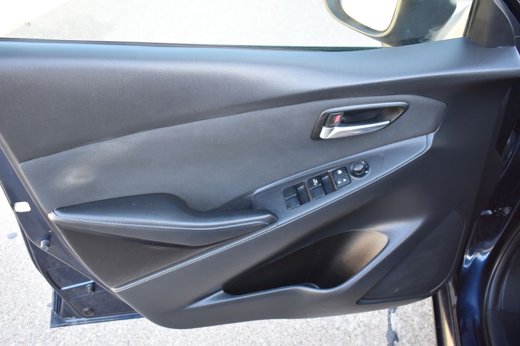 Scion iA 2016 Scion iA 3MYDLBZV1GY125125