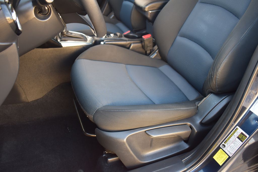Scion iA 2016 Scion iA 3MYDLBZV1GY125125