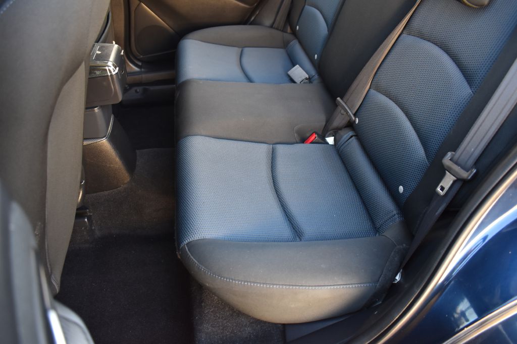 Scion iA 2016 Scion iA 3MYDLBZV1GY125125