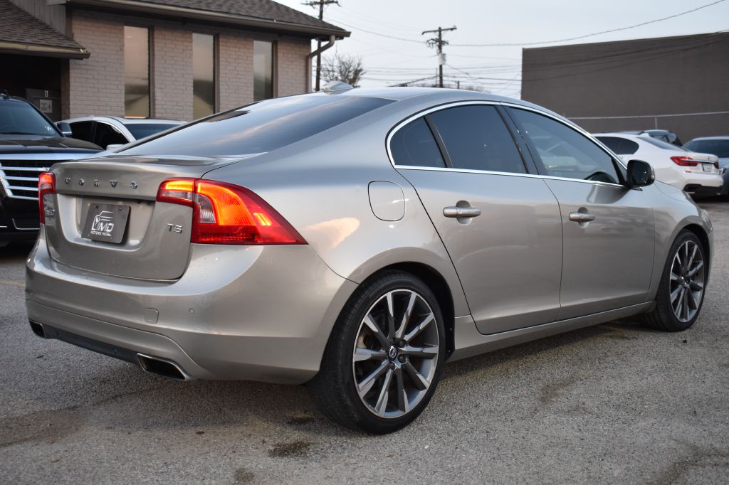 Volvo S60 2015 Volvo S60 YV126MFM8F2361637
