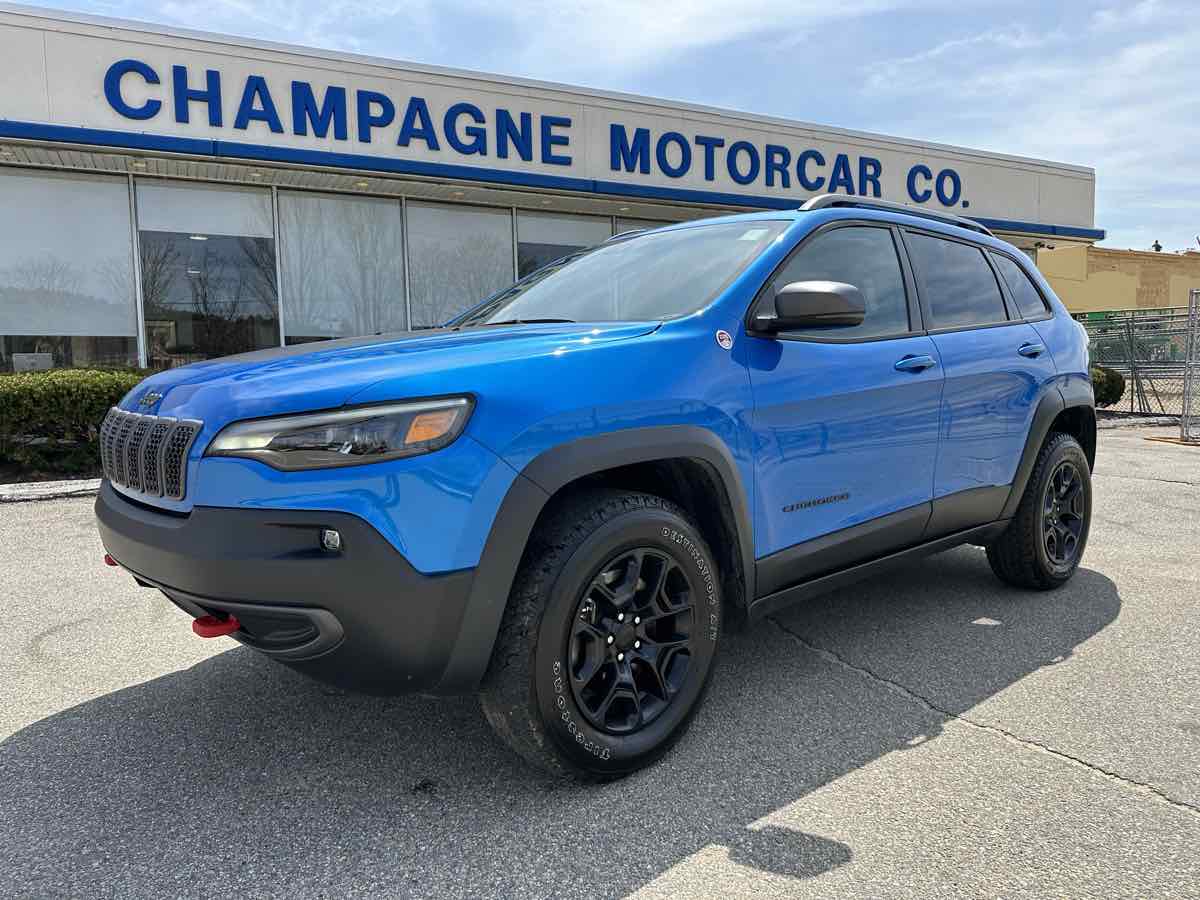 2021 Jeep Cherokee Trailhawk V6 with Sun Sound Nav, Tow Pack, $41870