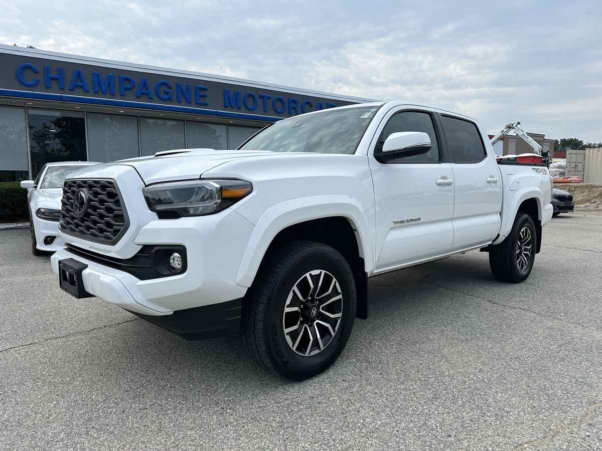 2021 Toyota Tacoma 4WD TRD Sport Premium Pack w/ Tech, Leather, Sunroof