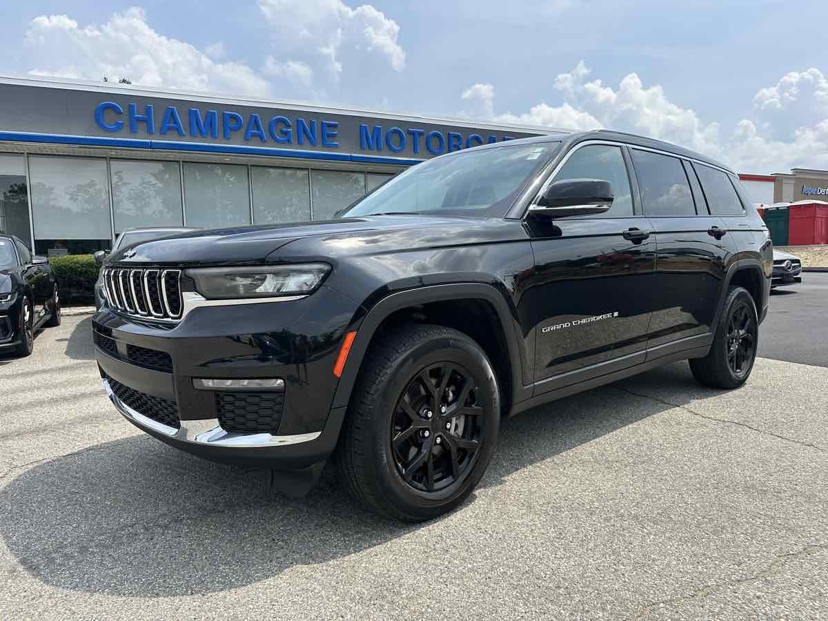 2021 Jeep Grand Cherokee L Limited with 2nd Row Buckets, Panoramic Roof