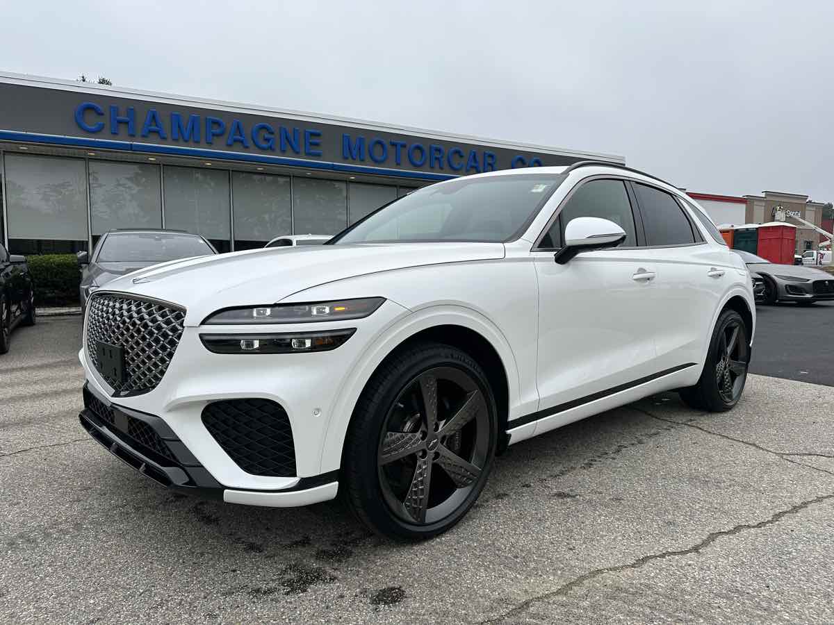 2023 Genesis GV70 2.5T Sport Prestige Uyuni White MSRP $58,325