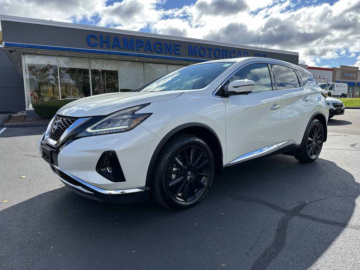 Sold 2023 Nissan Murano SL Panoramic Sunroof with 20inch Black Wheels