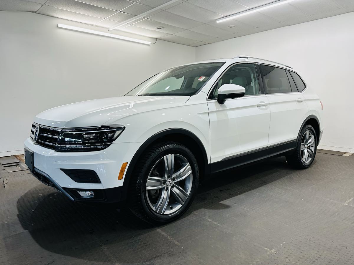 Sold 2018 Volkswagen Tiguan SEL Premium NAVI, PANO ROOF, Lane Departure ...