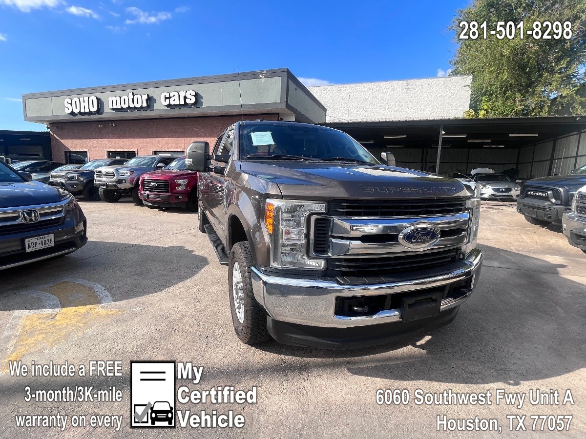 2017 Ford Super Duty F-250 SRW XL 4WD CREW CAB  FX4 Off-Road Pkg.