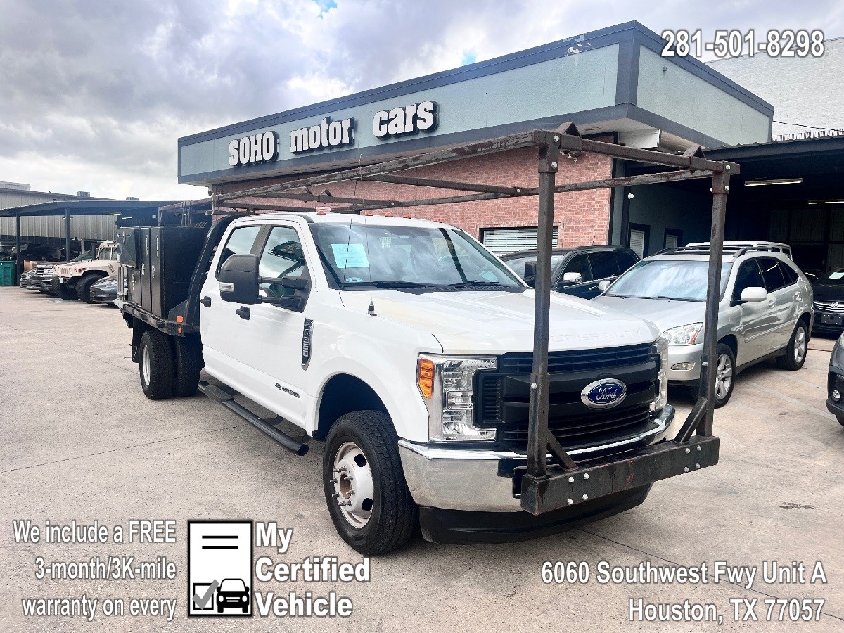 2017 Ford Super Duty F-350 DRW XL 4WD Crew Cab 179" WB 60" CA