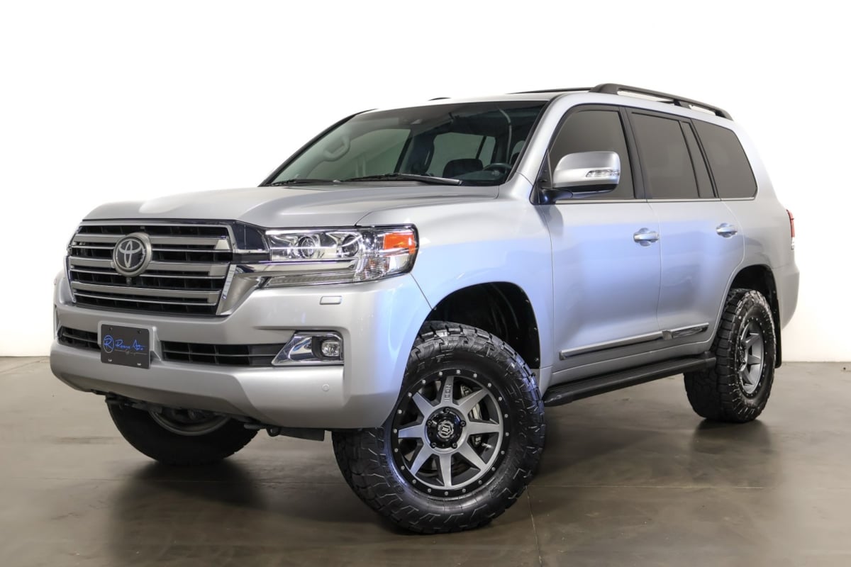 2016 Toyota Land Cruiser 