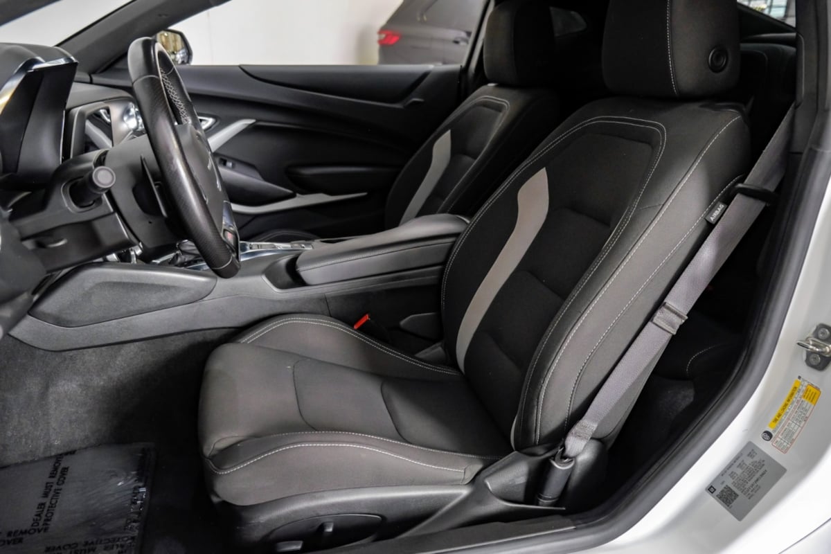 Chevrolet Camaro 2021 Chevrolet Camaro 1G1FF1R72M0135624