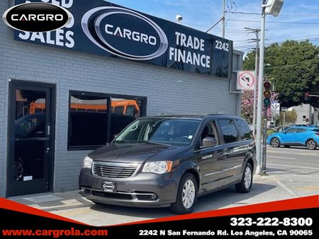 2016 Chrysler Town & Country Touring