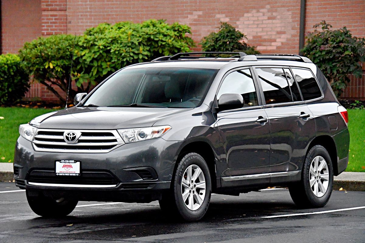 2011 Toyota Highlander SE