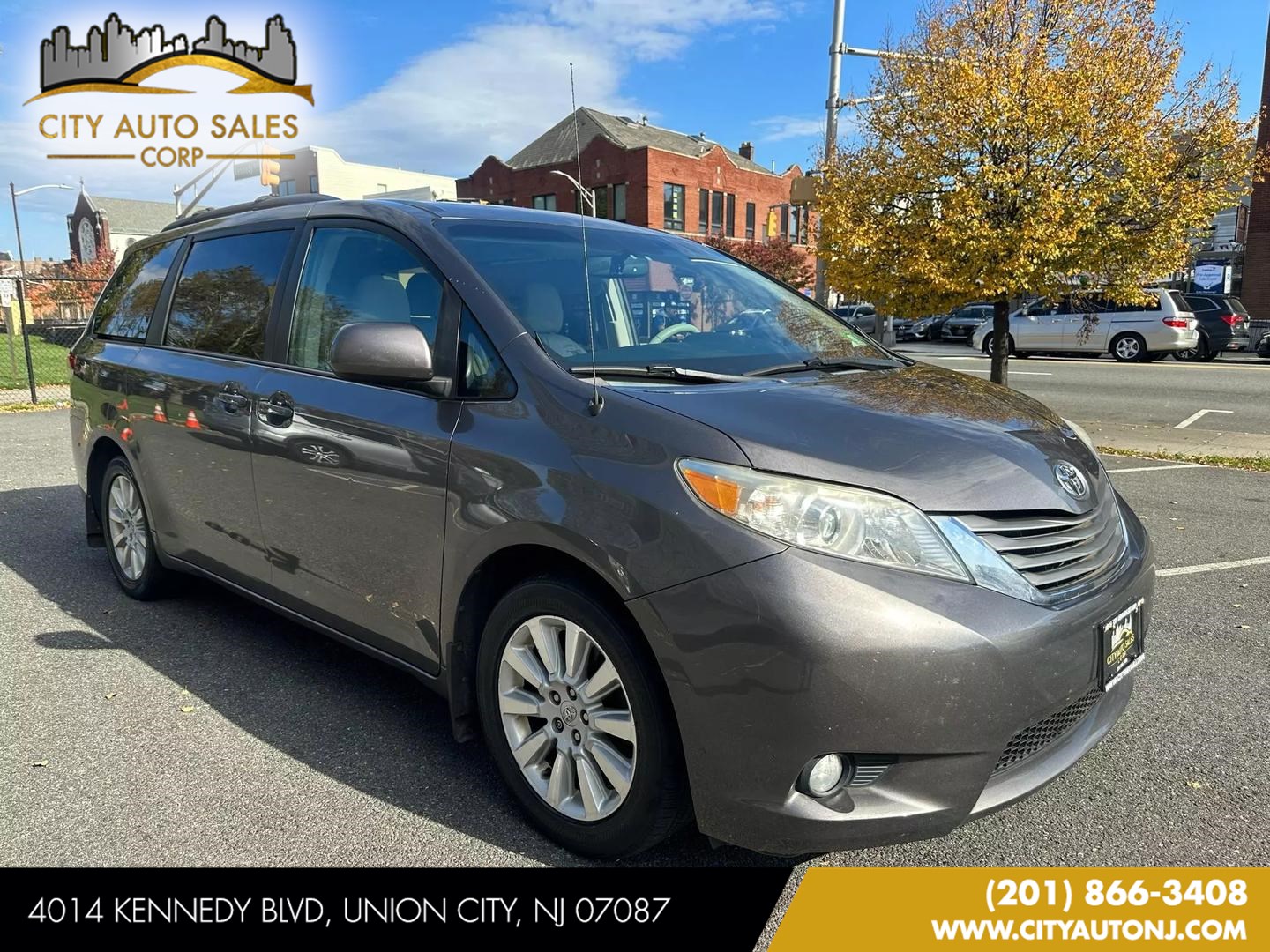 2014 Toyota Sienna XLE