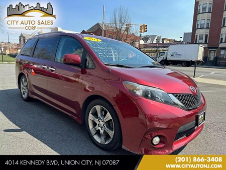 2014 Toyota Sienna SE