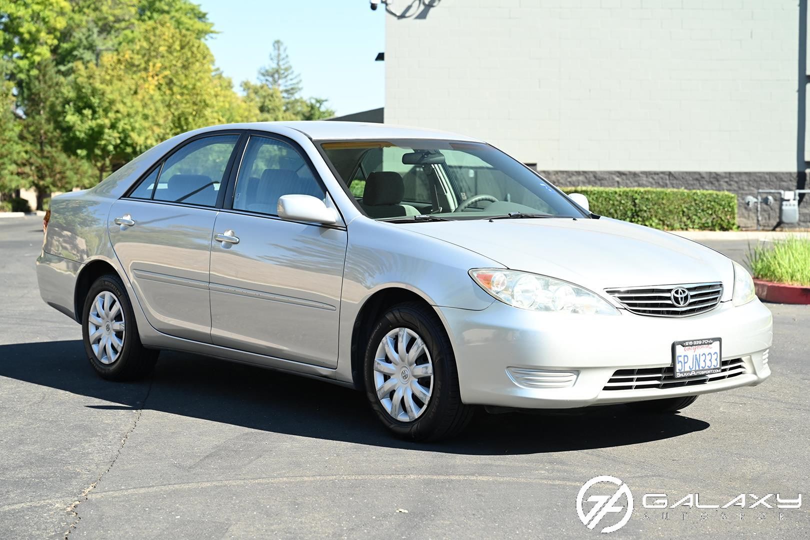 2005 Toyota Camry LE