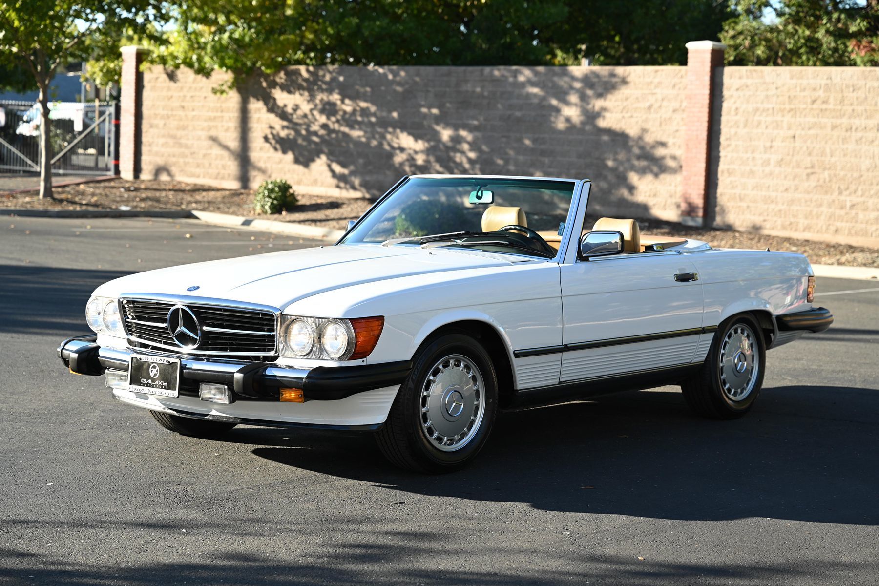 1988 Mercedes-Benz 560SL 2dr Roadster