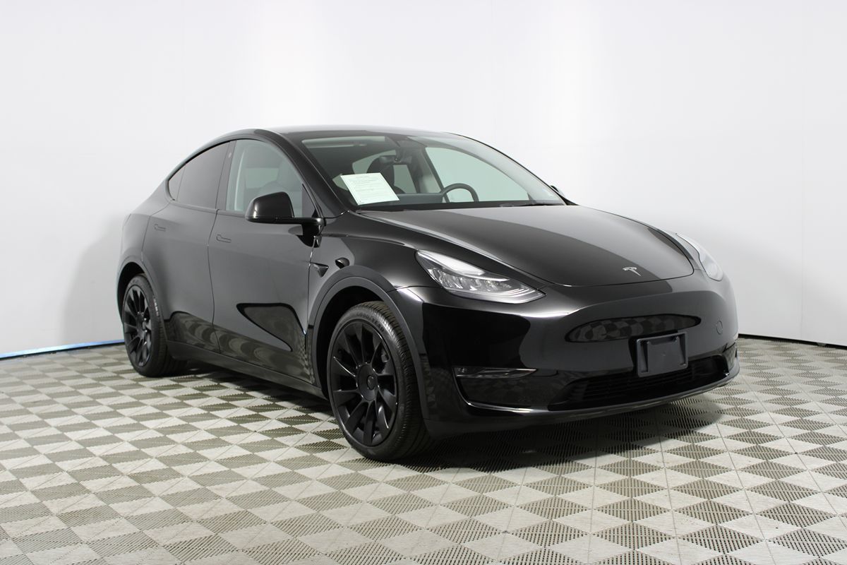 2023 Tesla Model Y Long Range