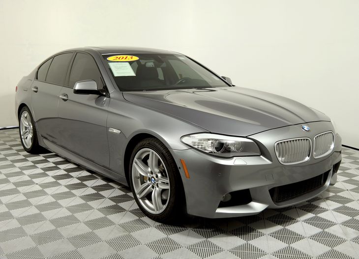 2013 BMW 5 Series 550i M SPORT PKG