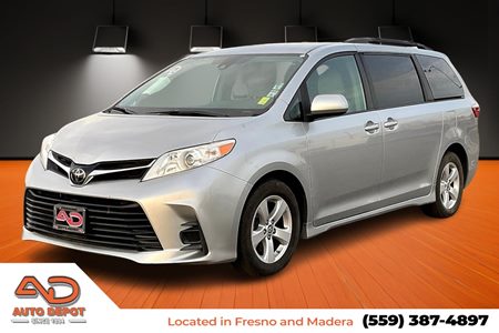 2019 Toyota Sienna LE Auto Access Seat