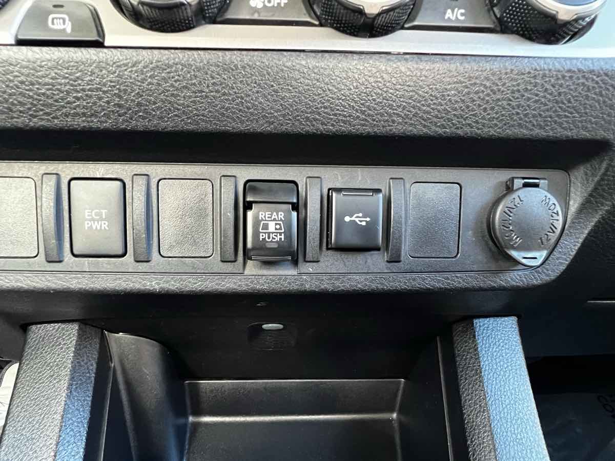 Toyota Tacoma 4WD 2022 Toyota Tacoma 4WD 3TMCZ5AN1NM490981