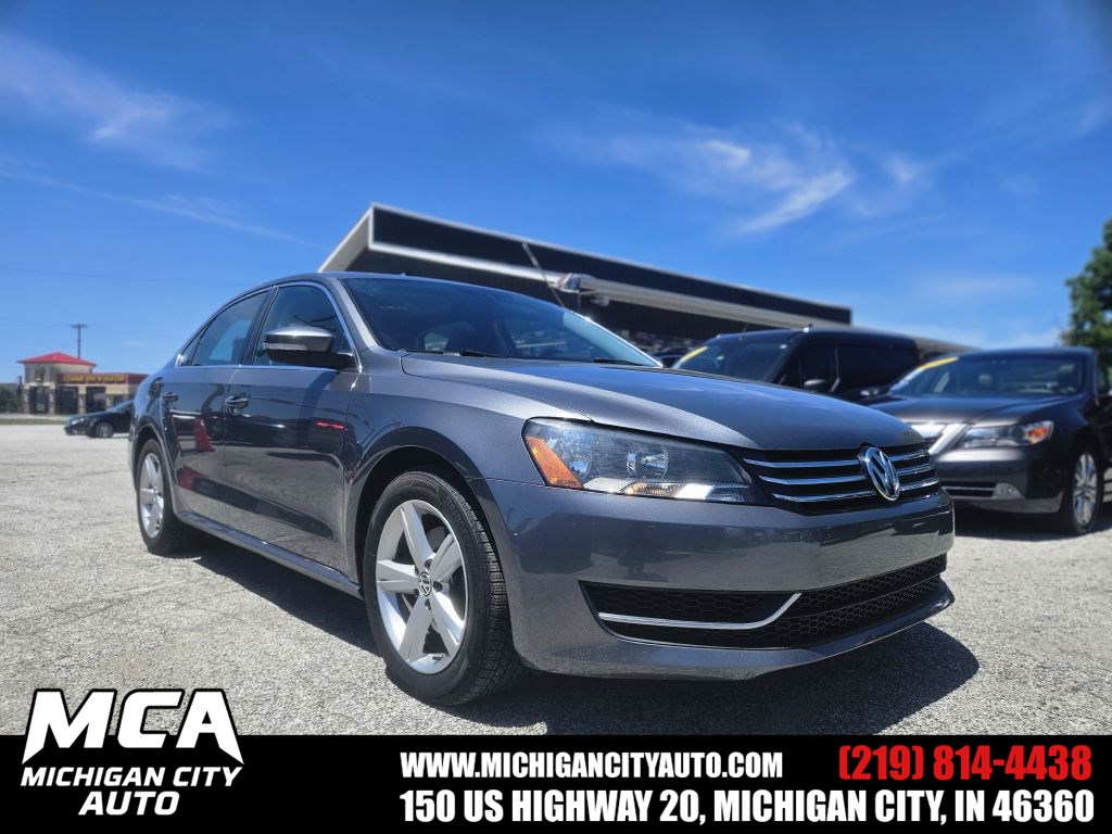 2013 Volkswagen Passat SE w/Sunroof