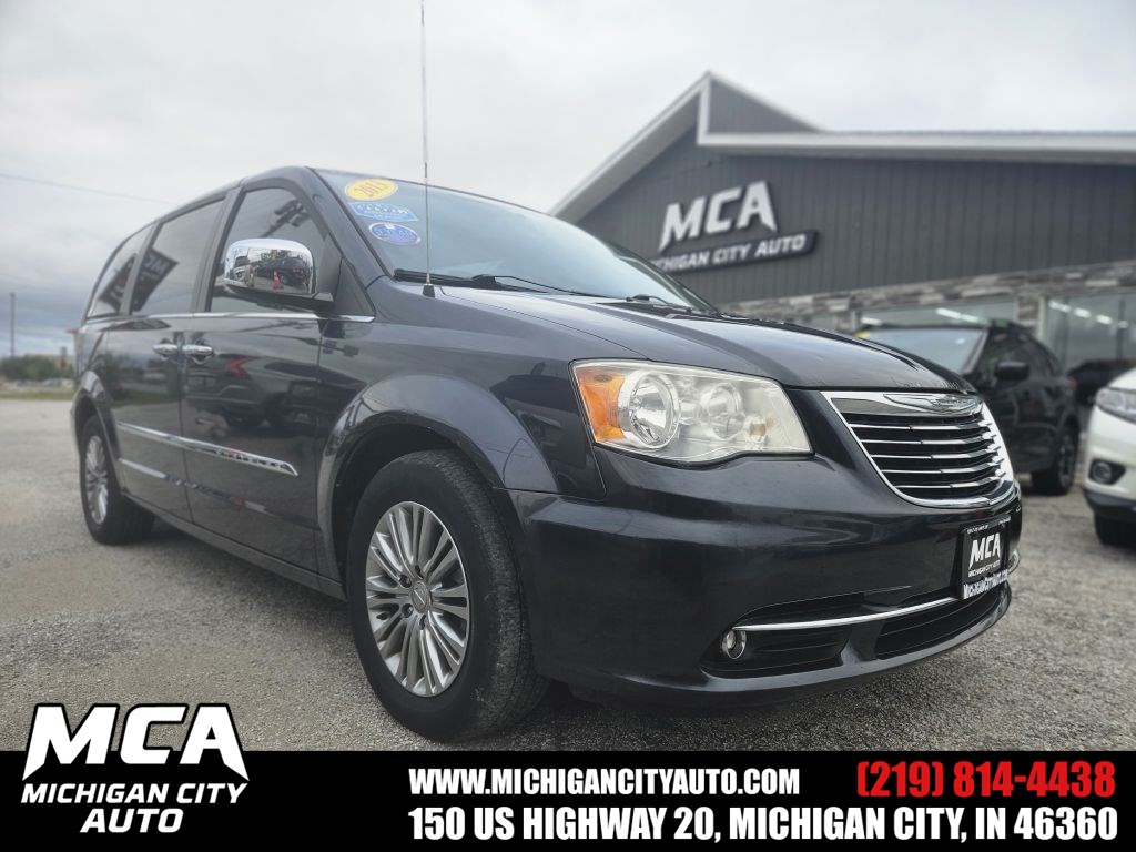 2013 Chrysler Town & Country Touring-L