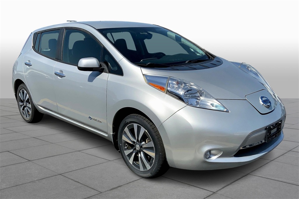 2016 Nissan LEAF SV