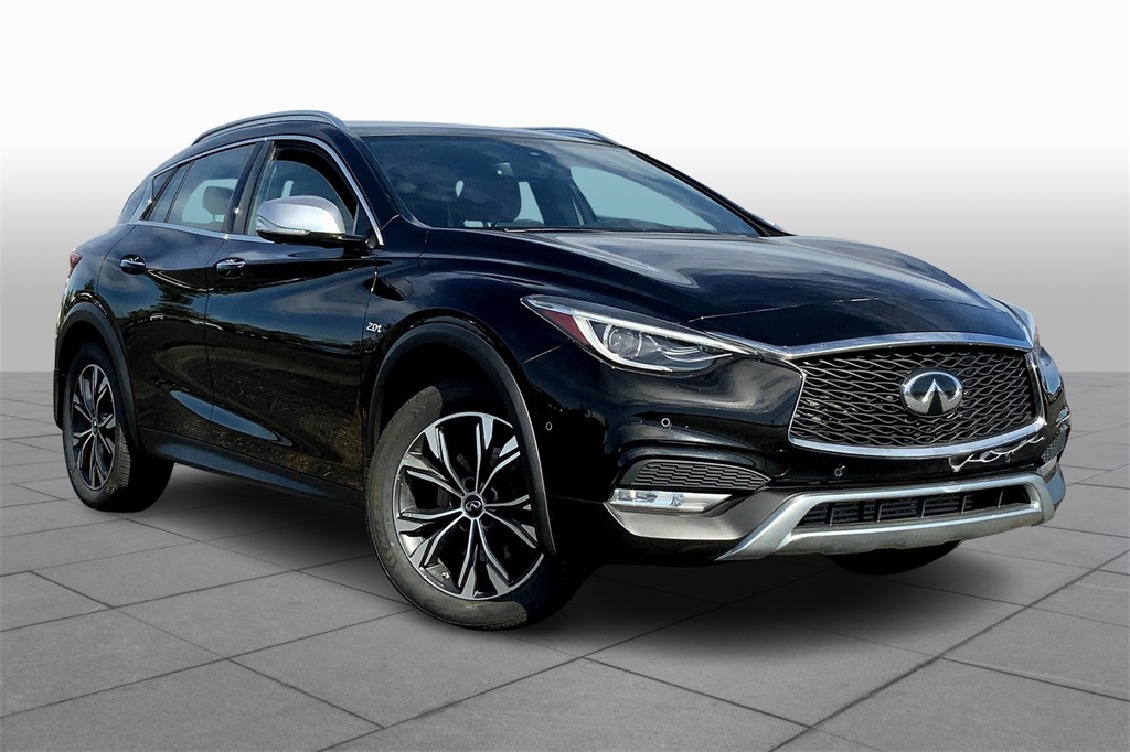 2018 INFINITI QX30 ESSENTIAL