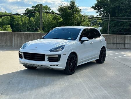 2016 Porsche Cayenne GTS