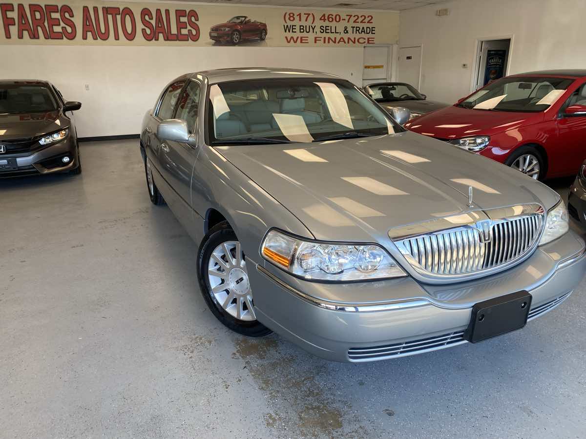 2006 Lincoln Town Car Signature