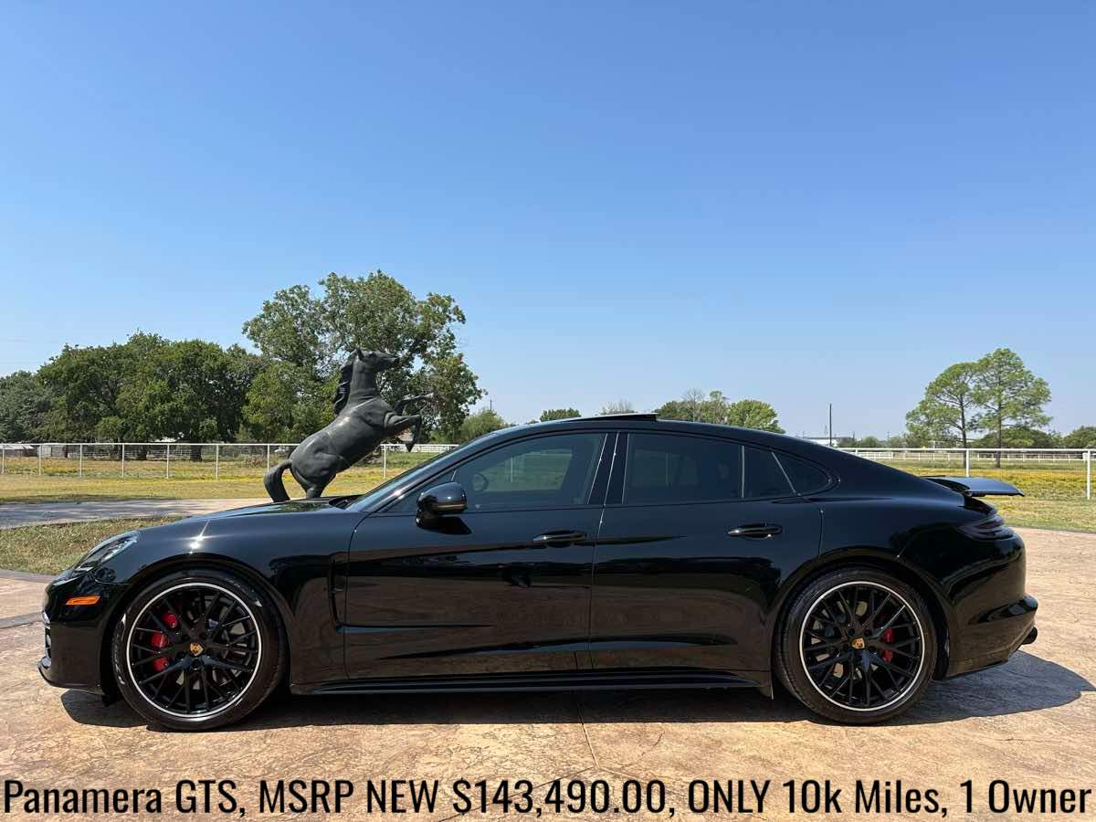 2019 Porsche Panamera GTS